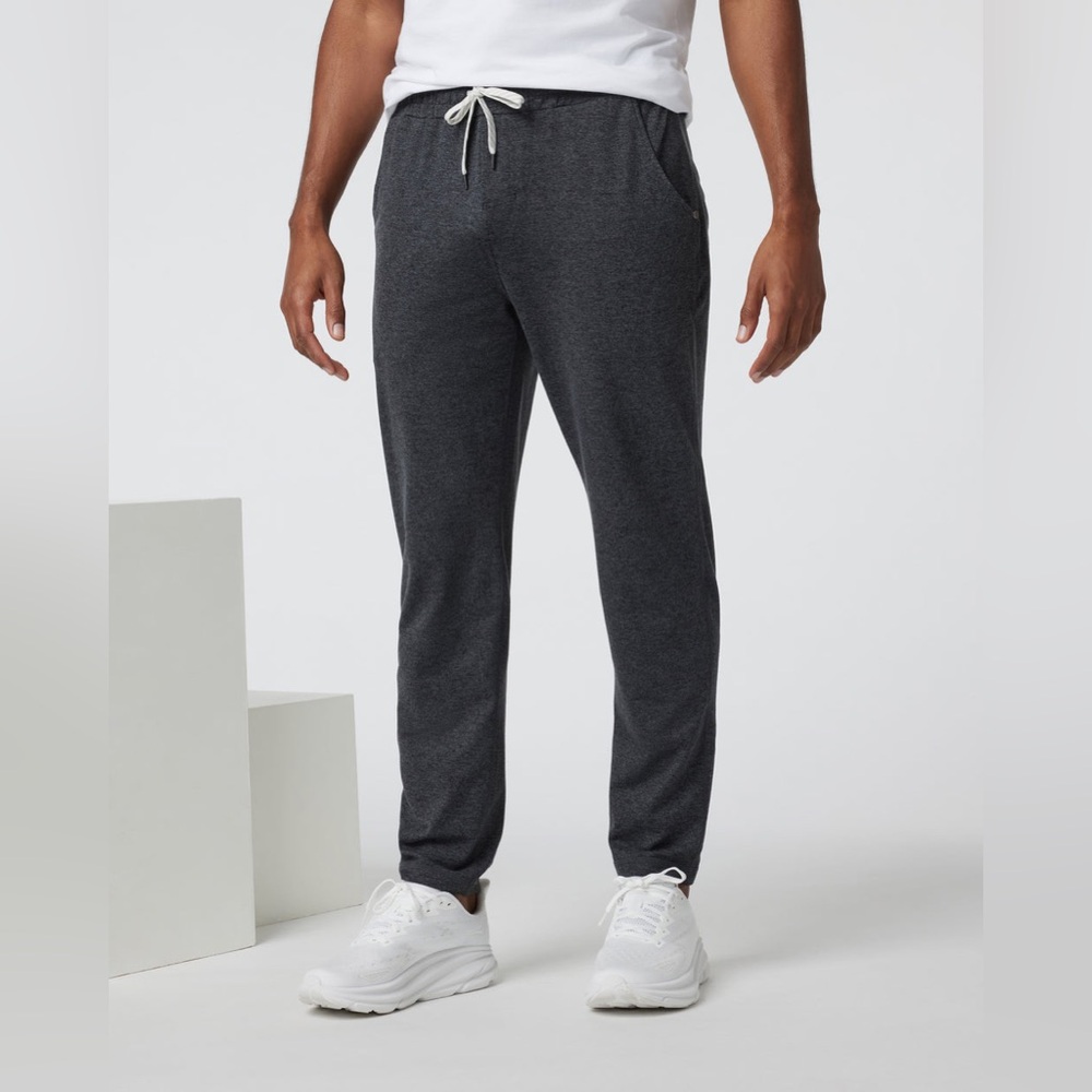 Vuori Heather Gray Men’s joggers - Picture 1 of 7